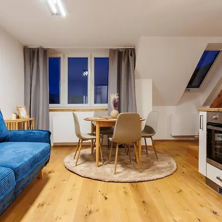 2 With Terrace And Free Parking Near Metro * براغ