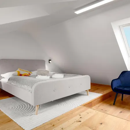 2 With Terrace And Free Parking Near Metro *
