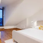 2 With Terrace And Free Parking Near Metro Appartement Praag