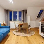 2 With Terrace And Free Parking Near Metro * Praag