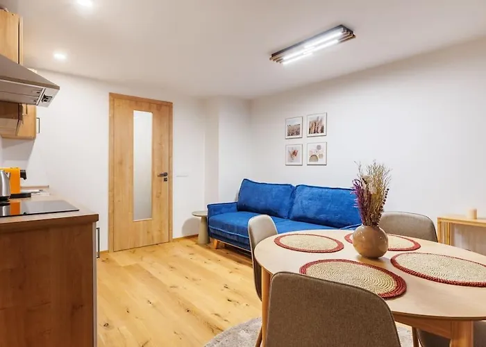 2 With Terrace And Free Parking Near Metro Prag