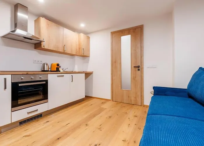 2 With Terrace And Free Parking Near Metro Lägenhet *